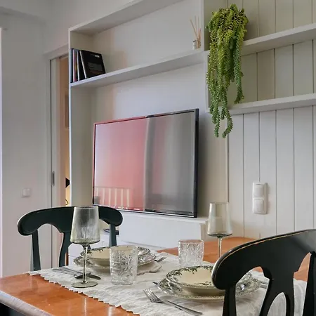 Blue Wave, A In Madeira Apartment