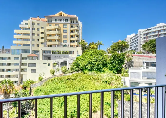 Apartment Blue Wave, A In Madeira